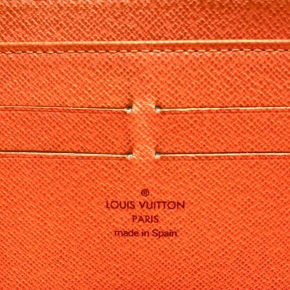 LOUIS VUITTON Brown Wallet - Picture 10 of 11